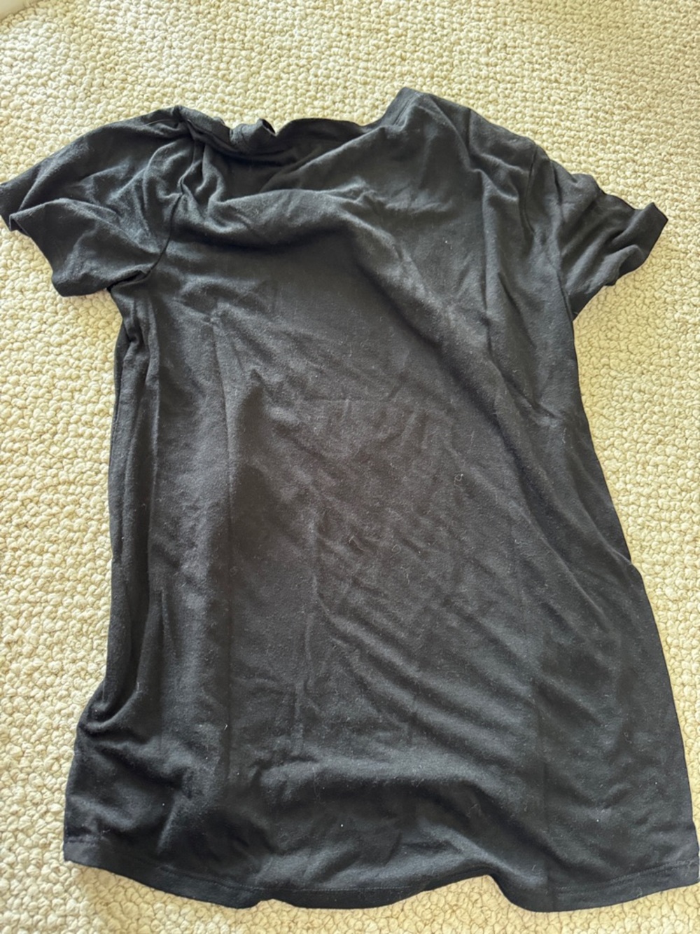 Disney Black Tee with glow in the dark Mickey Skeleton Halloween - Picture 3 of 3